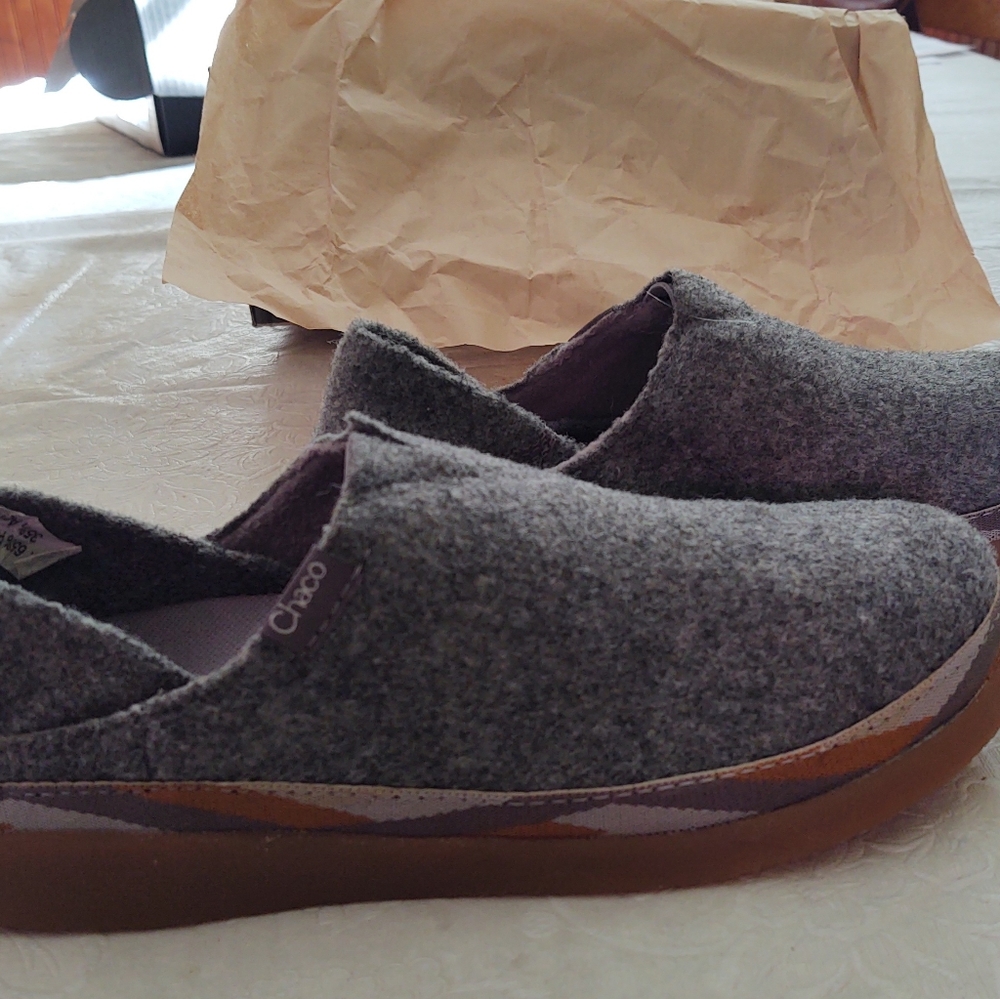 Indoor/outdoor shoe